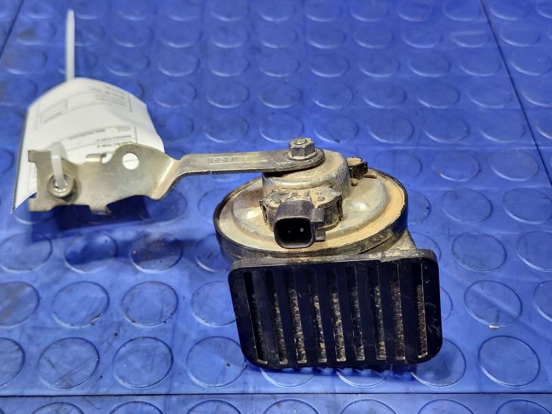 2015-2018 Ford Focus High Note Horn Assembly Genuine OEM Part F1EZ13801A