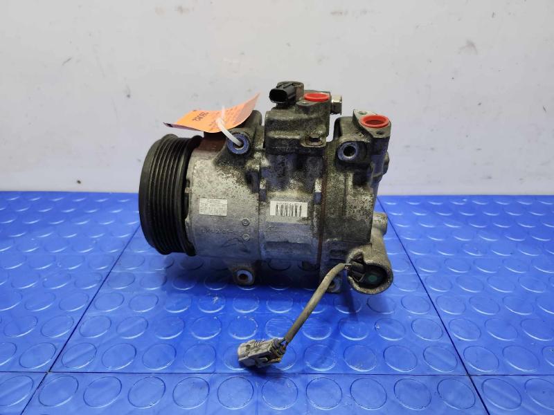 2010-2012 Subaru Legacy Outback 2.5L AC Compressor Assembly OEM 73111AJ00A