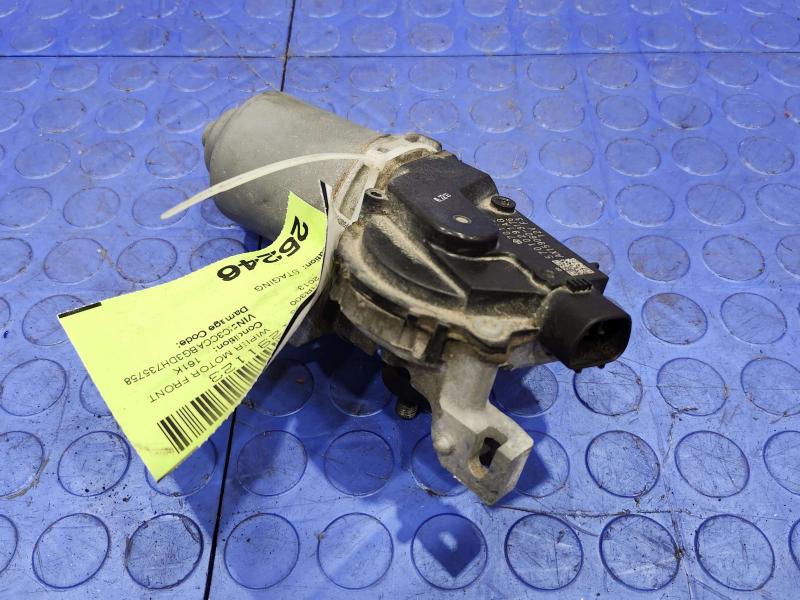 2013 Chrysler 300 Wiper Motor Front