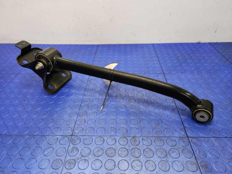 2020 Jeep Compass Lower Control Arm Rr