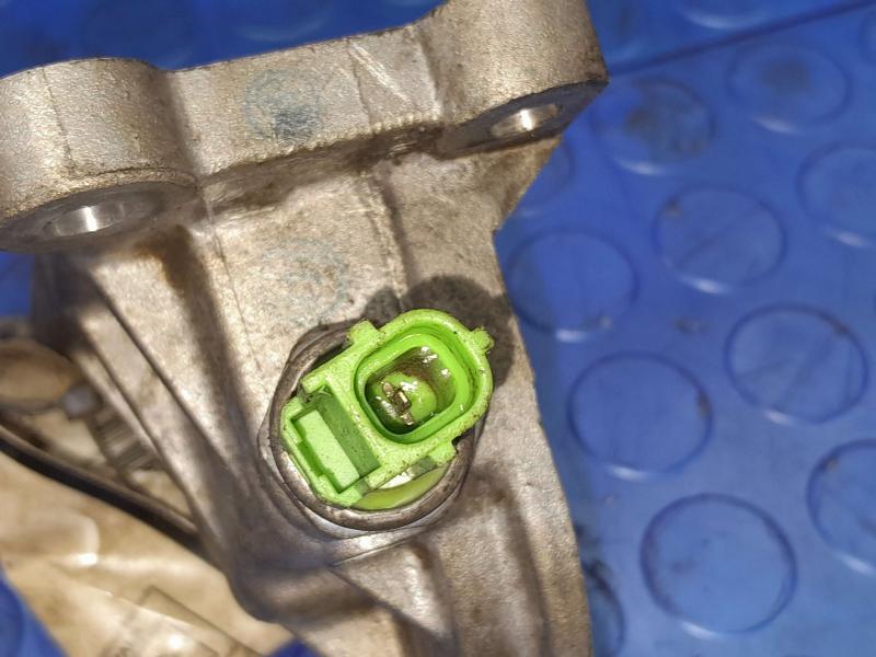 2018 Ford Focus Oil Filter Housing