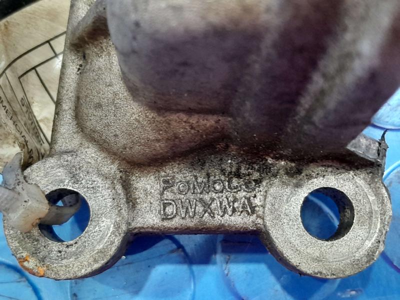 2018 Ford Focus Oil Filter Housing