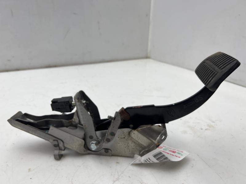 2009 - 2013 Subaru Forester Brake Pedal Assembly OEM 36012SC050