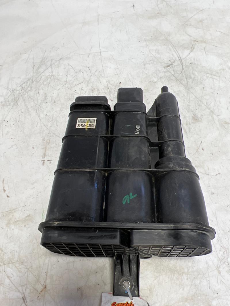 2018 2019 Hyundai Sonata Fuel Vapor Canister OEM 31420C2500