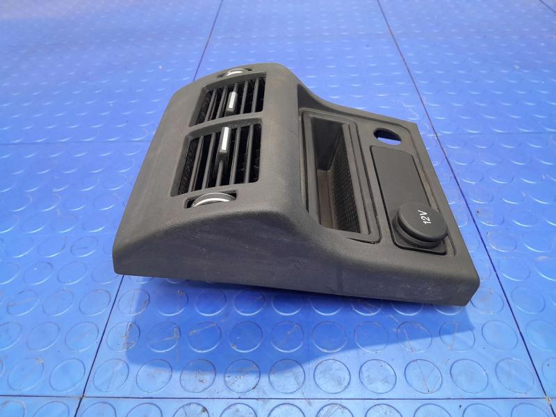 2017-2019 Jaguar XE Center Console Rear Trim Air Vents Black OEM T2H3376AAP