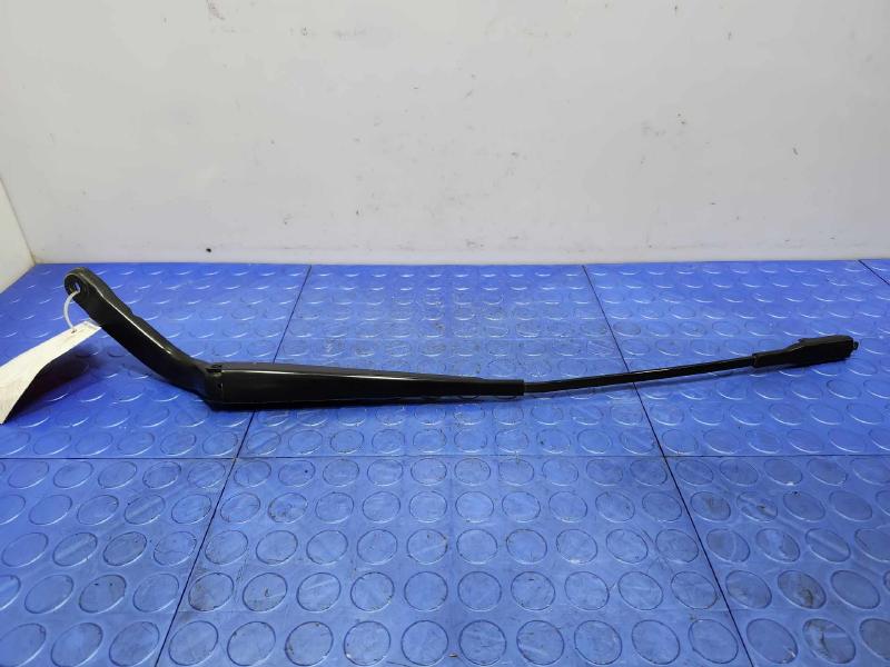 2014 Mercedes Sprinter Wiper Arm