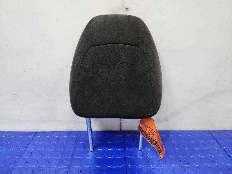 2015 Nissan Rogue Headrest