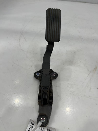 2016 - 2020 Hyundai Elantra Sedan Accelerator Pedal Assembly OEM 32700-F2100