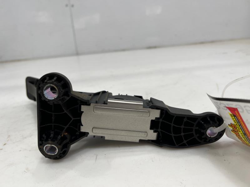 2016 - 2020 Hyundai Elantra Sedan Accelerator Pedal Assembly OEM 32700-F2100
