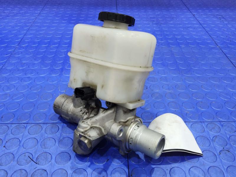 2011-2013 Ford F-150 Brake Master Cylinder Assembly Genuine OEM DL3Z2140A
