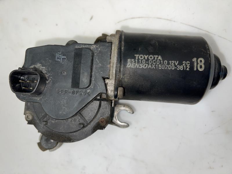 2000 - 2003 Toyota Tundra Windshield Wiper Motor OEM 851100C010