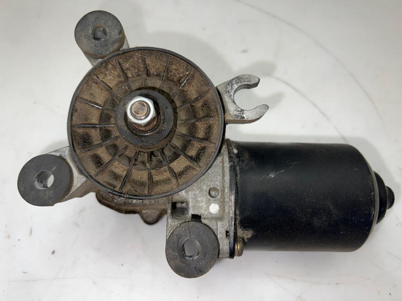 2000 - 2003 Toyota Tundra Windshield Wiper Motor OEM 851100C010