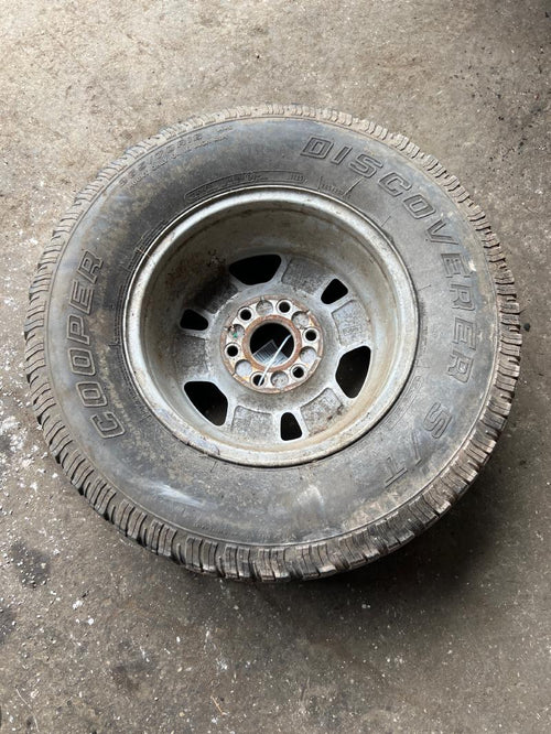 2000 GMC Sierra 1500 Wheel