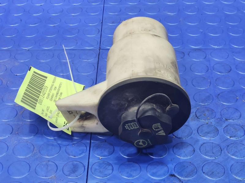 2003-2005 Lincoln Towncar Power Steering Oil Reservoir Genuine OEM 5W1Z3E764B
