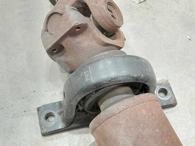 2011 Ford F-250 Super Duty Rear Drive Shaft