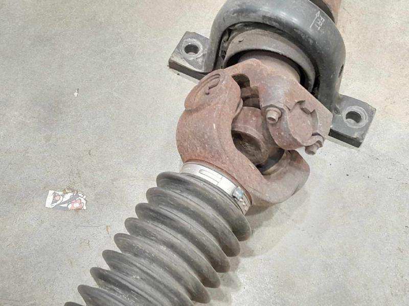 2011 Ford F-250 Super Duty Rear Drive Shaft