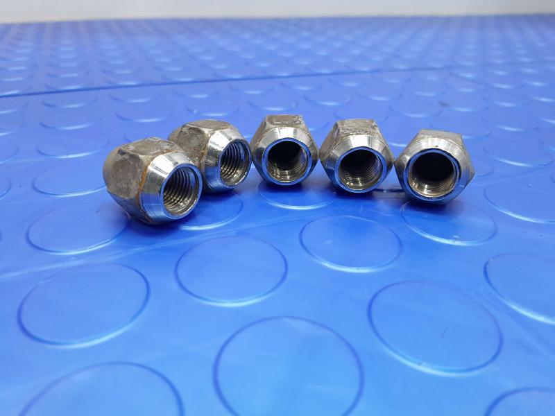 2016 Subaru Legacy Lug Nuts