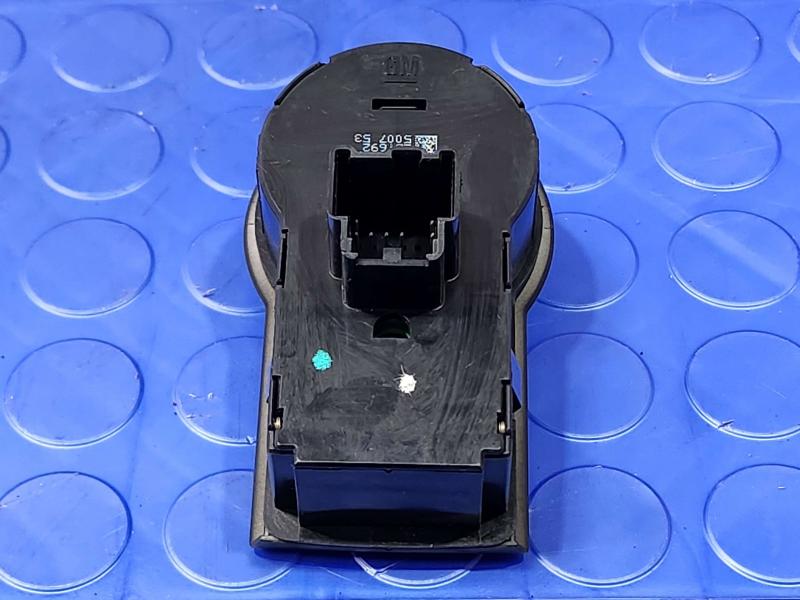 2015 Chevrolet Camaro Headlight Switch (Dash Mtd)