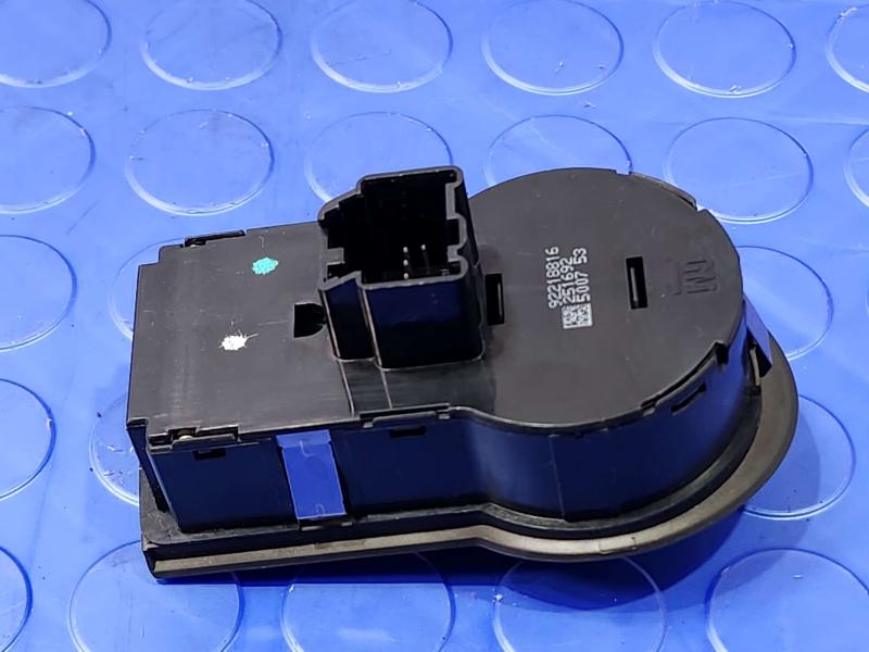 2015 Chevrolet Camaro Headlight Switch (Dash Mtd)
