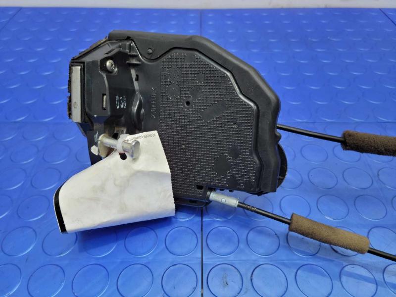 2009 Toyota Camry Rear Door Latch