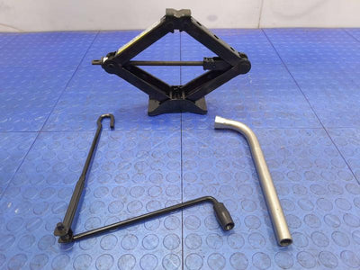 2012-2015 Volkswagen Beetle Spare Tire Tools Jack Kit Assembly OEM 5C0011031B