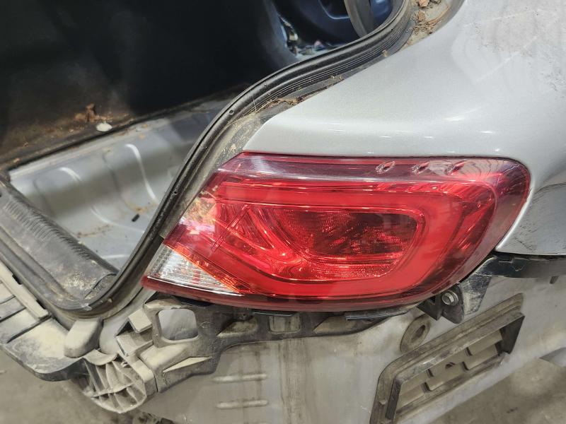 2017 Chrysler 200 Tail Light Assembly Right Passenger Side OEM 68321902AA,RH