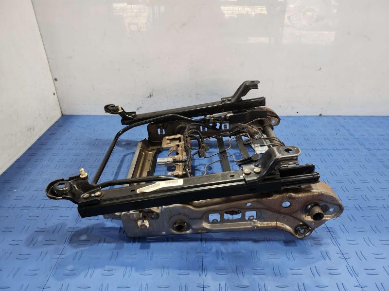 2013 Toyota Camry Seat Track
