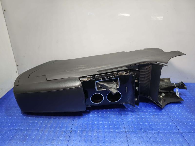2011 Ford Edge Front Console