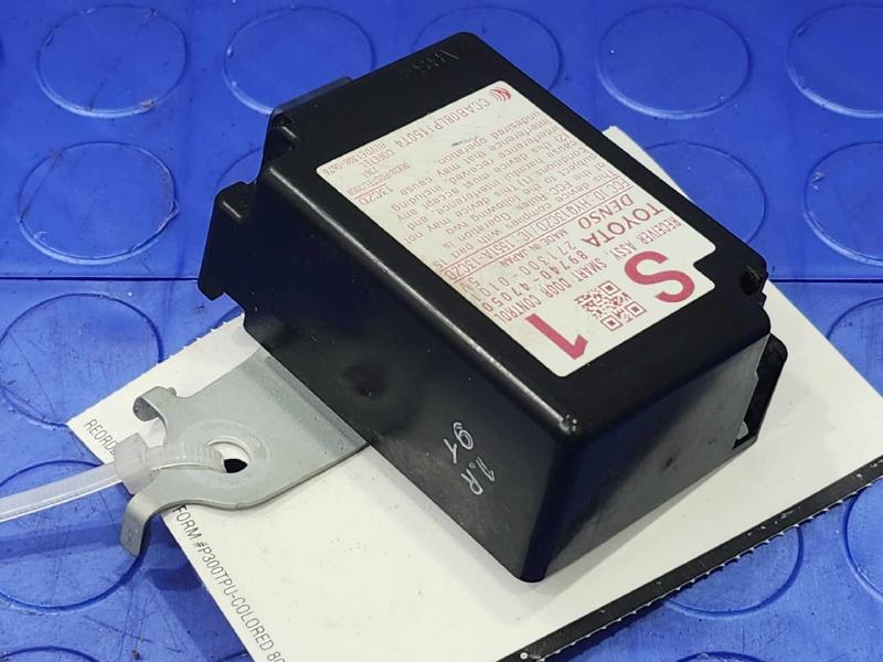 2010-2015 Toyota Prius 1.8L Smart Door Lock Receiver Module OEM 89740-47050