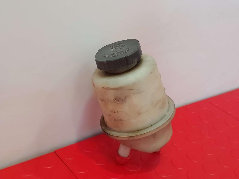 2006 Nissan Pathfinder Power Steering Reservoir