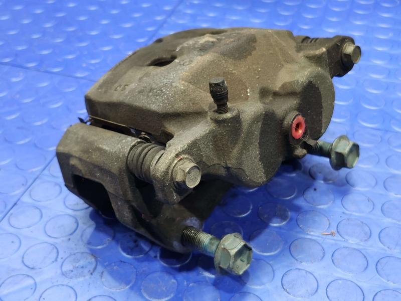 2015 Infiniti Q50 Caliper