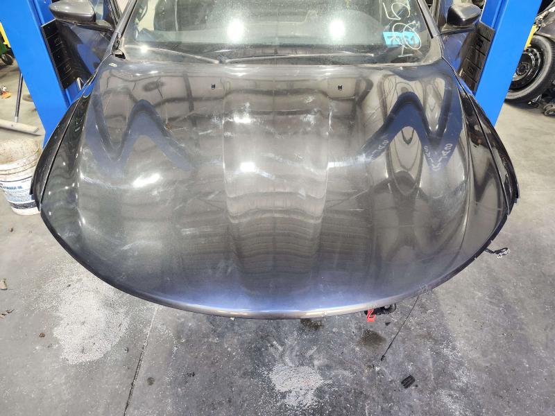 2015 Chrysler 200 Hood