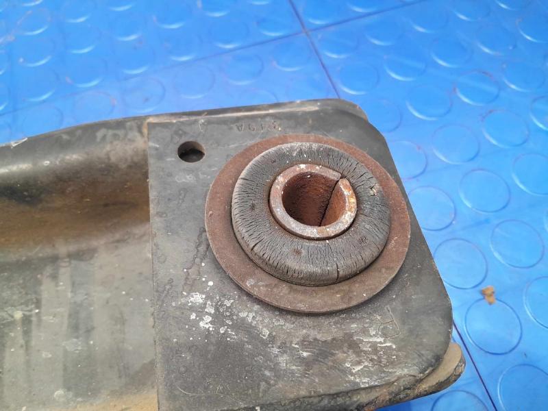 2011 Ford F-250 Super Duty Lower Control Arm Front
