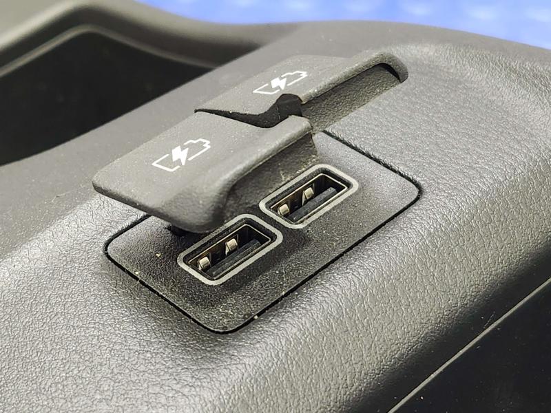 2025 Nissan Versa Front Console