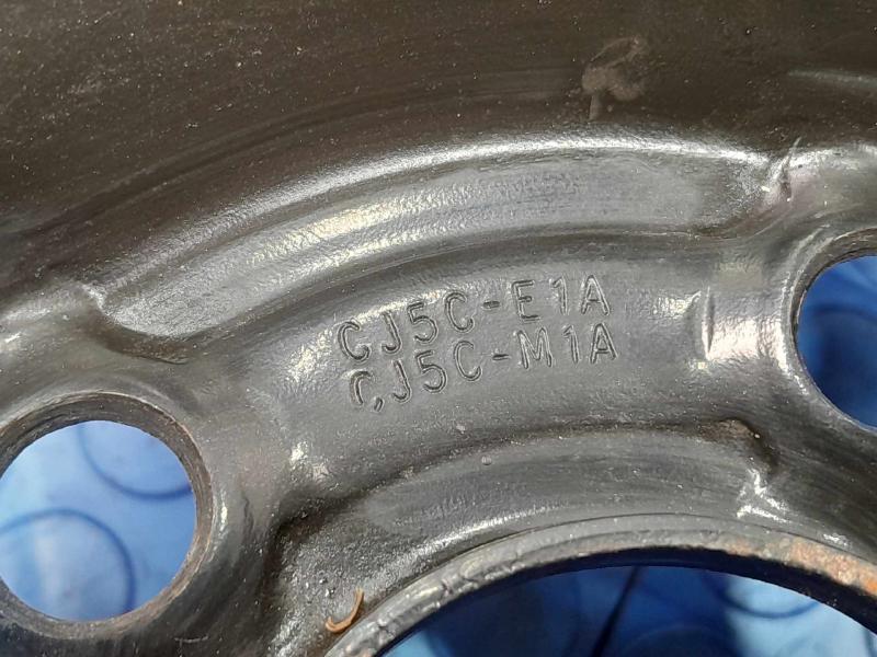 2014 Ford Escape Wheel