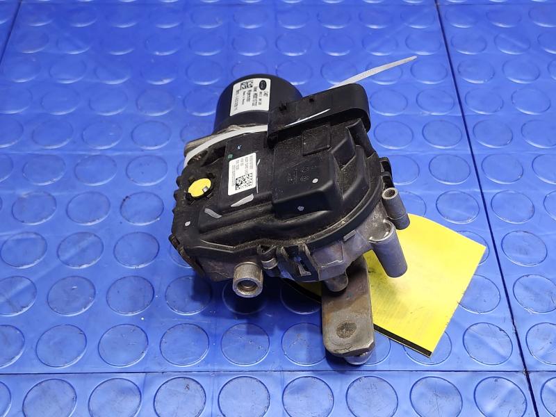 2020 Ford Escape Wiper Motor Front