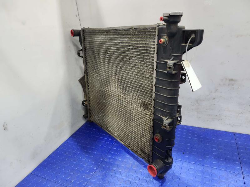 1997 Dodge Dakota Radiator