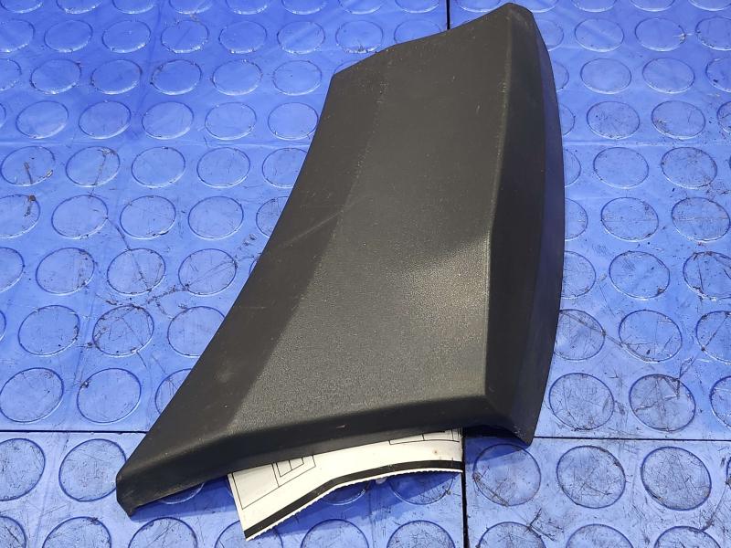 2012 Mercedes Sprinter Fender Moulding