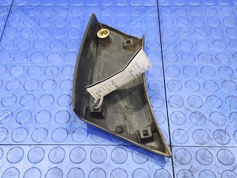 2012 Mercedes Sprinter Fender Moulding