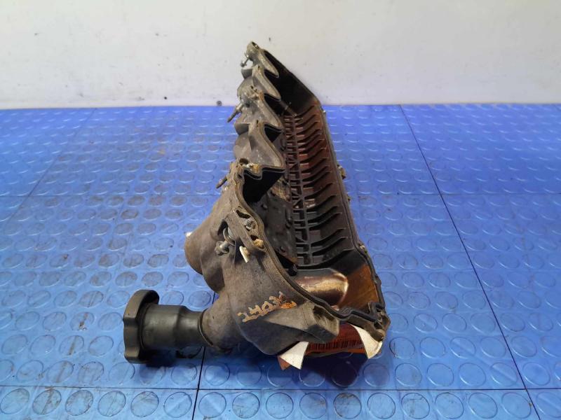 2011 Ford Expedition Valve Cover