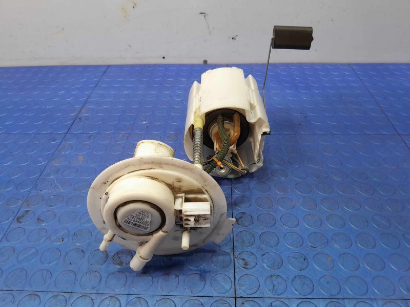 2015-2016 Chrysler 200 2.4L Fuel Pump Assembly Genuine OEM 68109892AC