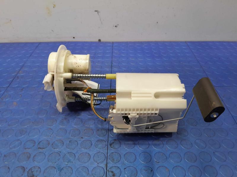 2015-2016 Chrysler 200 2.4L Fuel Pump Assembly Genuine OEM 68109892AC
