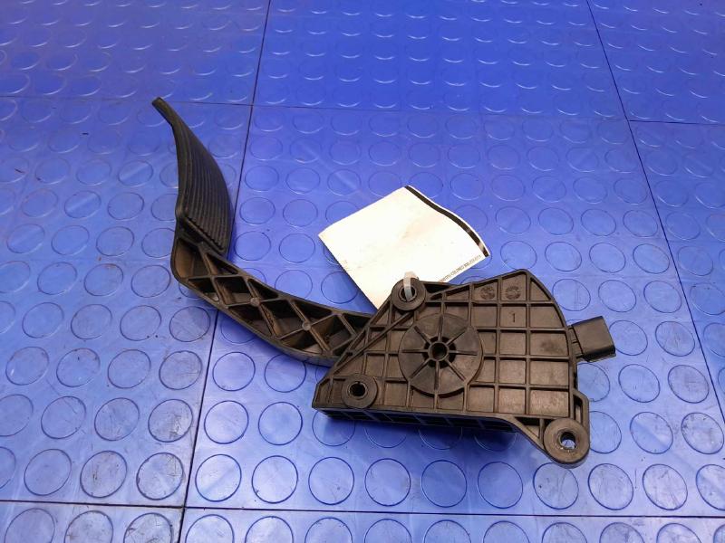 2011 Ford F-250 Super Duty Pedal Assembly