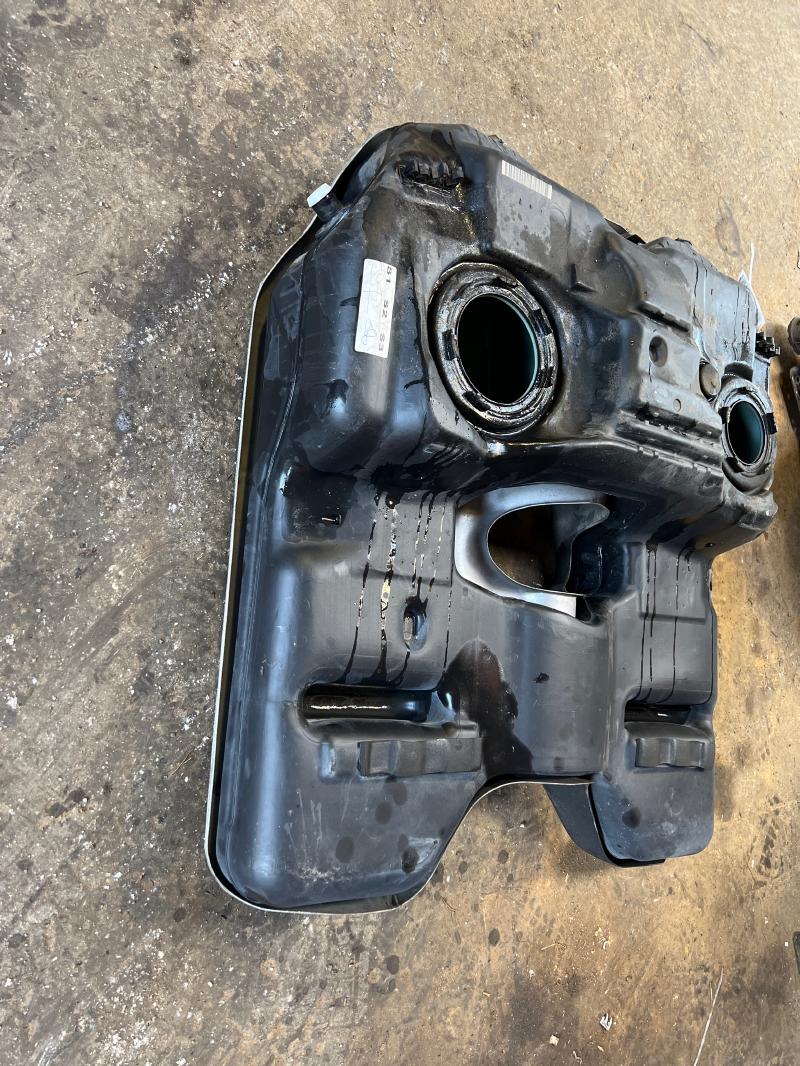 2013 2014 2015 Cadillac SRX Fuel Tank Assembly w/o Flex Fuel ONLY OEM 22744669