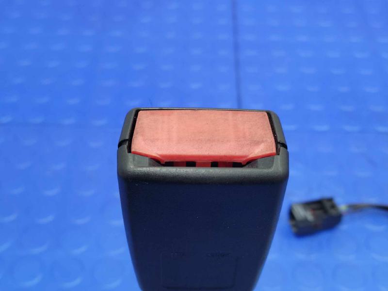 2010 Land Rover Range Rov Front Seat Belt