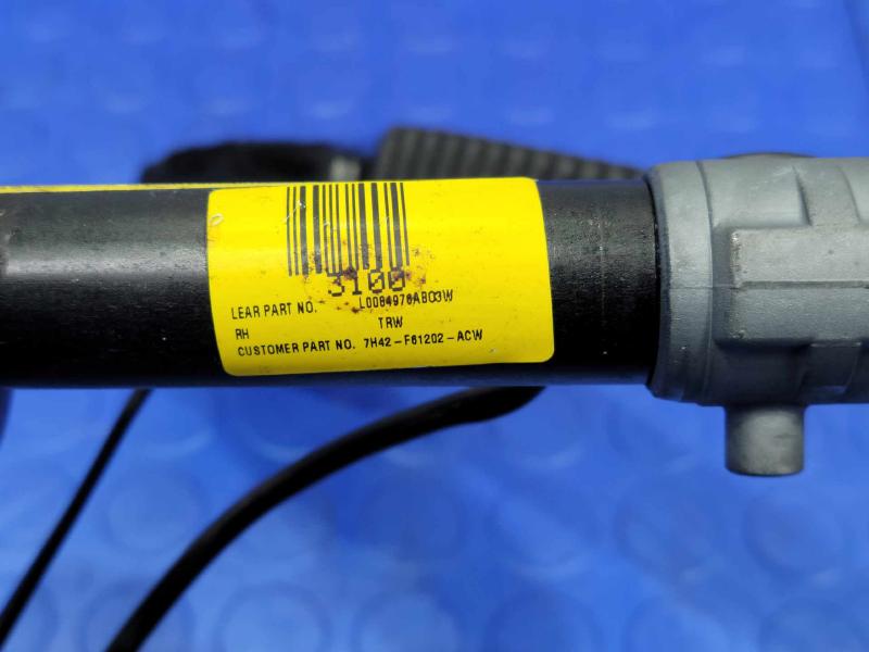 2010 Land Rover Range Rov Front Seat Belt