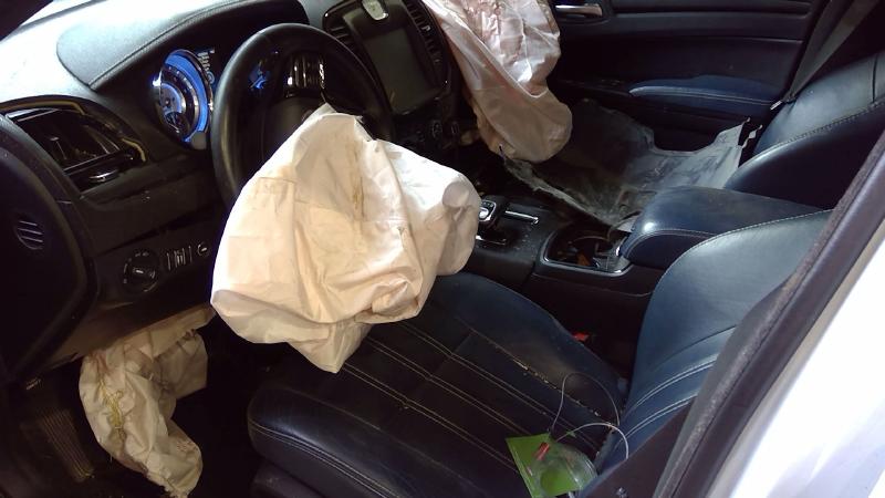 2014 Chrysler 300 Air Bag