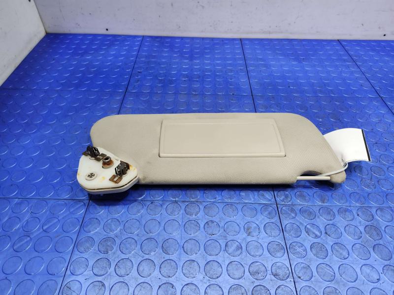 2007 Hummer H3 Sun Visor