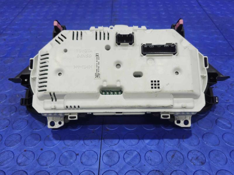 2016 Toyota Corolla Speedometer