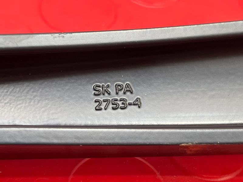 2019-2024 Kia Soul Windshield Wiper Arm RH Passenger Side OEM 98321K0000
